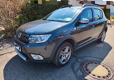 Dacia Sandero TCe 90 CVT Stepway Comfort, Alu-Ganzjahr