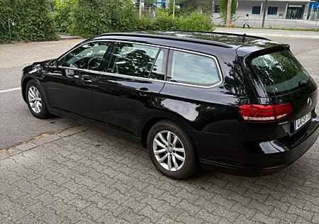 VW Passat Variant Volkswagen 2.0 TDI SCR DSG Elegance Vari...
