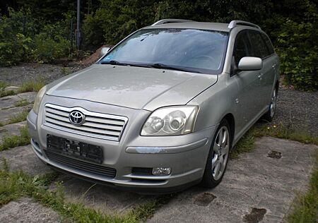 Toyota Avensis Combi Executive 2.0-LEDER*ALU*KLIMAUTOM
