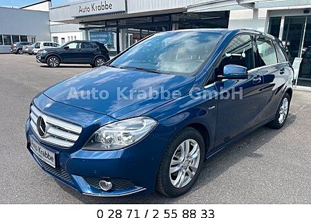 Mercedes-Benz B 180 - NAVI,PANORAMA,AHK,ALU, KLIMA,SITZHEIZUNG