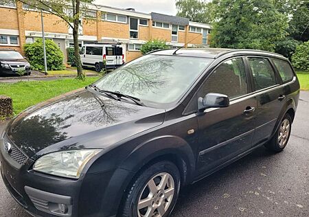 Ford Focus 1,8 Style Style