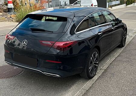 Mercedes-Benz CLA 180 Shooting Brake