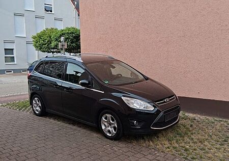 Ford Grand C-Max 1,6TDCi 85kW Titanium Titanium