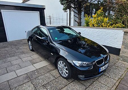 BMW 320i Coupé Limited Sport Edition Limited Spo...