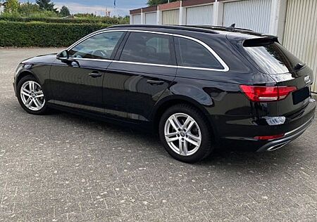 Audi A4 40 TDI S tronic Avant -
