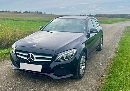 Mercedes-Benz C 220 d mit AHK