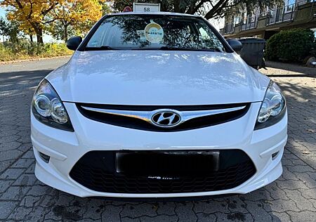Hyundai i30 CW 1.4 FIFA WM Edition FIFA WM Edition