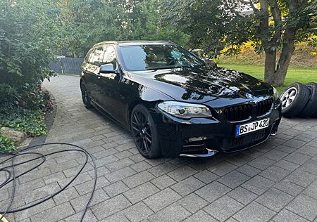 BMW M550d xDrive Touring*Motor 40.000km*Gepflegt!