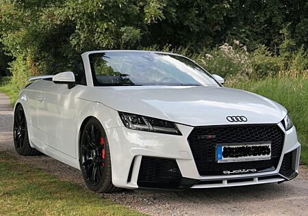 Audi TT RS Roadster*Keramikbremse*Carbon*560PS*