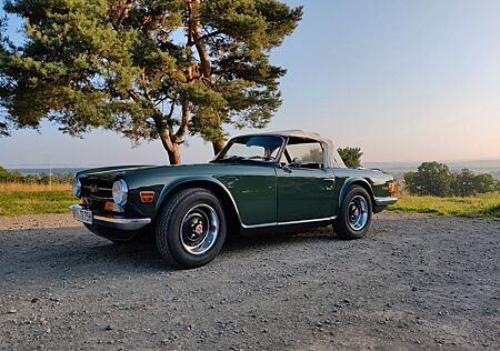 Triumph TR6 PI Overdrive | 6 Zylinder | Frame-Off-Rest.