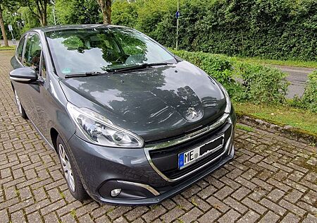 Peugeot 208 gebraucht kaufen Peugeot 208 PureTech 68 Like Like