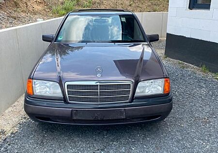 Mercedes-Benz C 180 C180 - 1.Hand - 155600 KM ! Rostfrei