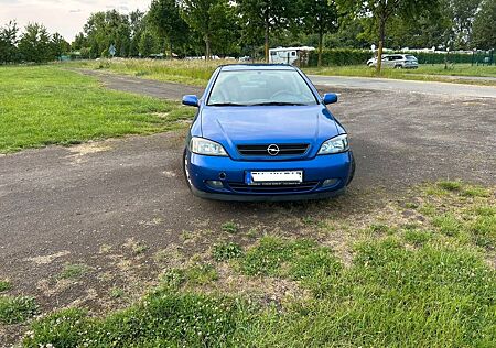 Opel Astra Coupé 1.8 125 PS