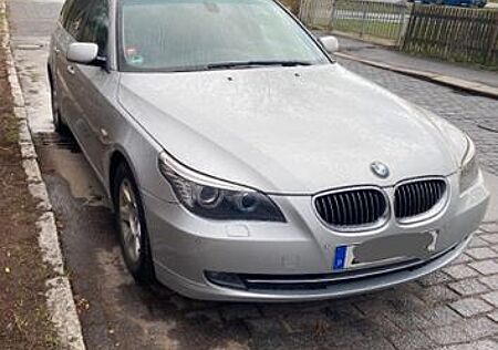 BMW 523i touring -