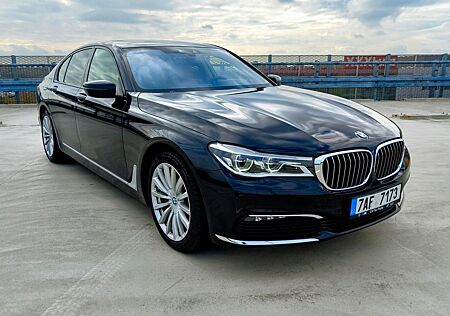 BMW 750i xDrive H&K, Softclose, AuxHeat, Massage,360