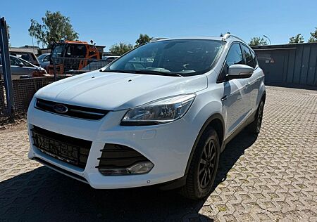 Ford Kuga 2,0 TDCi 4x4 Titanium*AUTOMATIK*LEDER*PANO*