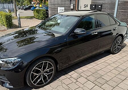 Mercedes-Benz E 300 de Autom. -