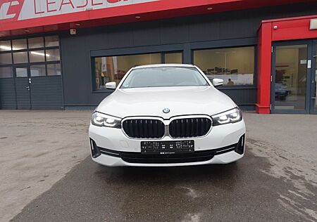 BMW 520d Touring "LED,Leder,NAVI" EXP € 19590.-