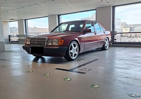 Mercedes-Benz 190 190E