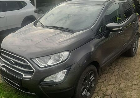 Ford EcoSport Cool & Connect