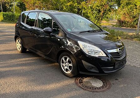 Opel Meriva TÜV 2027