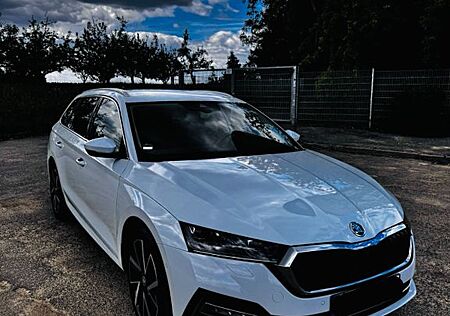 Skoda Octavia Combi 1.4 TSI iV DSG STYLE