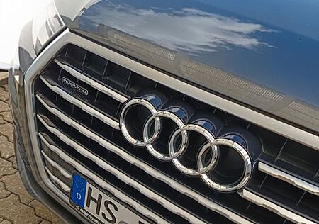 Audi Q7 3.0 TDI quattro tiptronic -