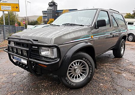 Nissan Terrano 2.4 Prestige/ H KENNZEICHEN /