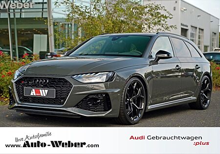 Audi RS4 COMP+ SCHALENSITZ EXCLUSIVE HuD PANO CARBON