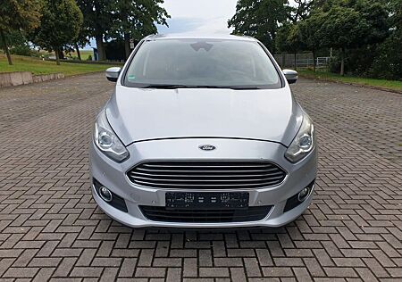 Ford S-Max 2,0 TDCi 110kW Titanium PowerShift Tit...