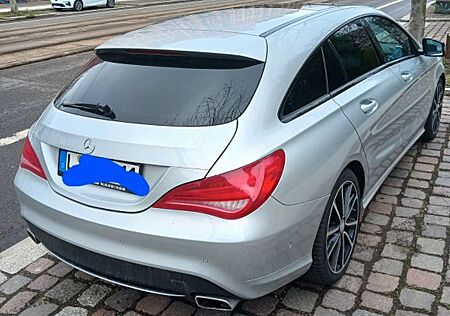 Mercedes-Benz CLA 220 Shooting Brake CLA 220 d DCT AMG Lin...