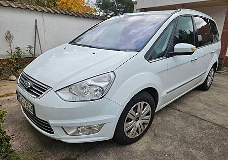 Ford Galaxy gebraucht kaufen Ford Galaxy 2,0 EcoBoost PowerShift Ghia mit AT Motor