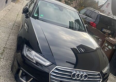 Audi A4 35 TFSI S tronic S line S line