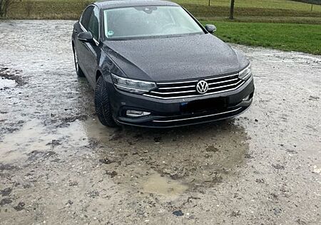 VW Passat Volkswagen 1.5 TSI OPF Business Business