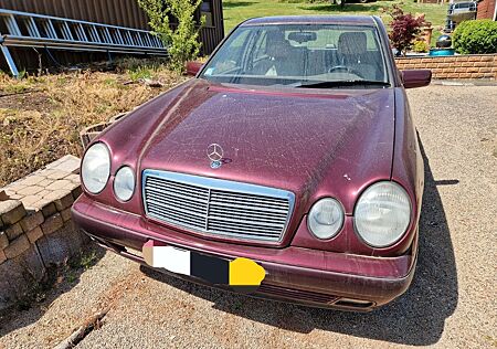 Mercedes-Benz E 290 TD T CLASSIC Classic ohne Motor