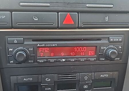 Audi A4 2.4 Cabriolet -