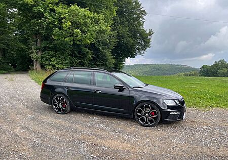 Skoda Octavia 2.0 TDI SCR DSG 4x4 RS60 Combi RS60