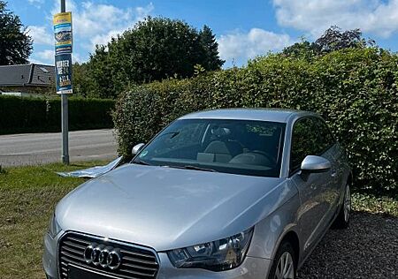 Audi A1 Sportback AUTOMATIK DIESEL HU10/25