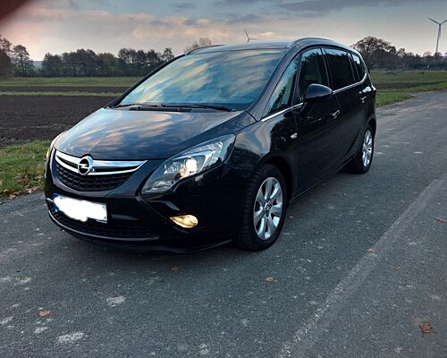 Opel Zafira Tourer 2.0 CDTI INNOVATION 165PS,Xenon...