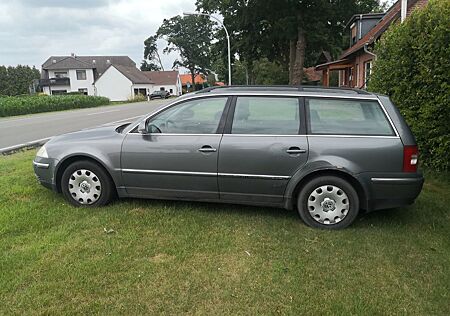 VW Passat Variant Volkswagen 2.0 96kW Comfortline Variant ...