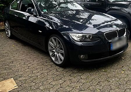 BMW 330xi Coupé -