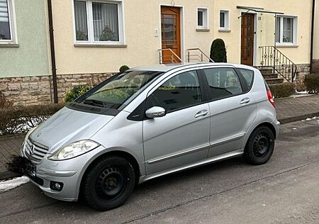 Mercedes-Benz A 200 AVANTGARDE AVANTGARDE