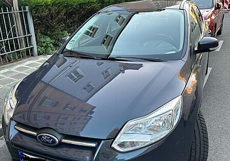 Ford Focus 1,0 EcoBoost 92kW SYNC Edition SYNC Ed...