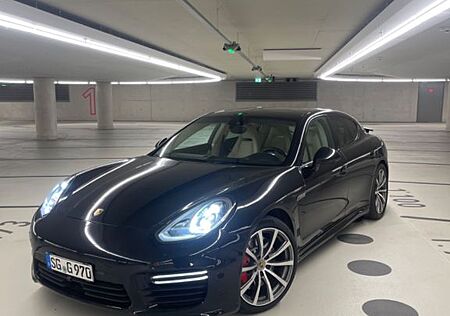 Porsche Panamera GTS 4,8 PDK Facelift Crema