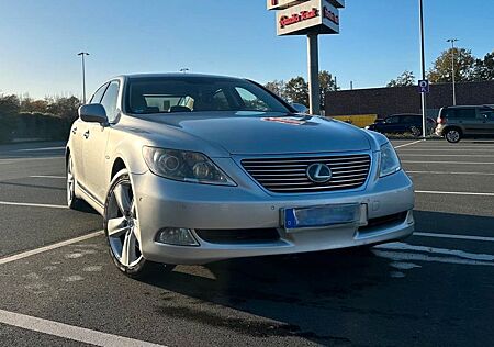 Lexus LS 460 V8 Superior