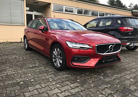 Volvo V60 Kombi Momentum D4