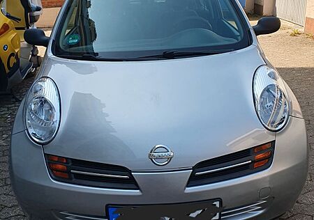 Nissan Micra Benziner 5 Türer