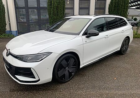 VW Passat Variant Volkswagen R-line Black,DSG,ACC,DCC,Stdhz