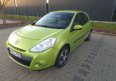 Renault Clio 3 3 Expression 1.2 16V 75 eco.