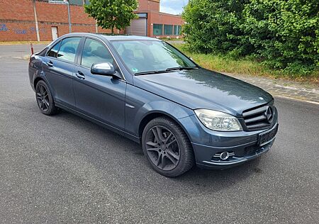 Mercedes-Benz C 220 CDI / Automatik / Xenon / Schiebedach